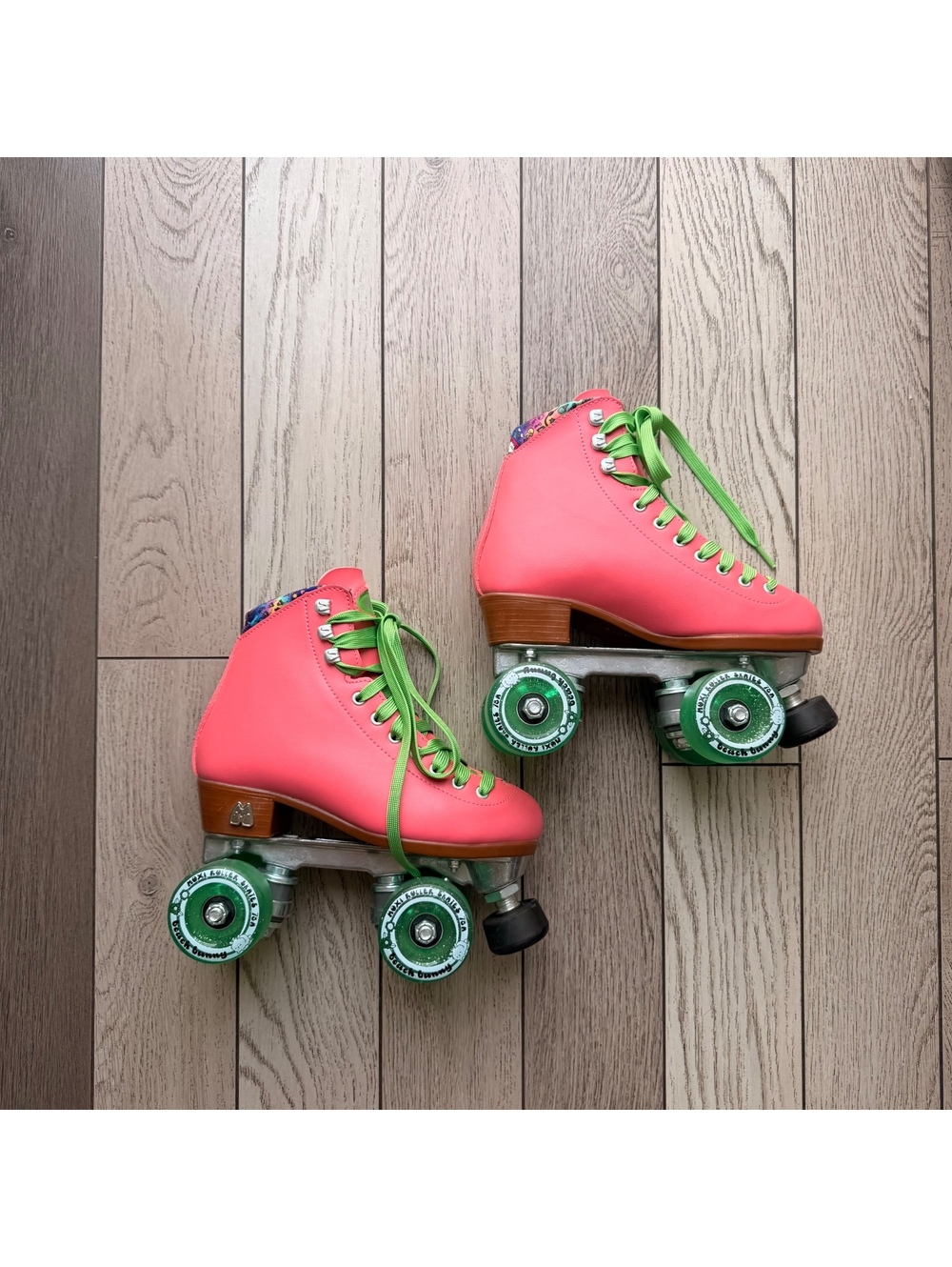 Moxi Beach Bunny Outdoor Roller Skates Size 3